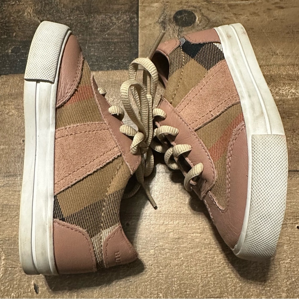Burberry Toddler Sneakers - Picture 7 of 9